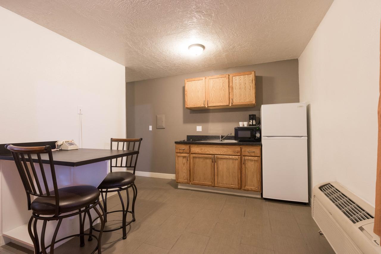 Little Suites Provo Extended Stay Eksteriør billede